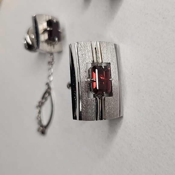 UNBRANDED CUFFLINKS SET JAPAN MADE  RED STONE ♥️ - Picture 10 of 16